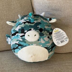 NWT Squishmallows Keanu, cameo color, super cute and new